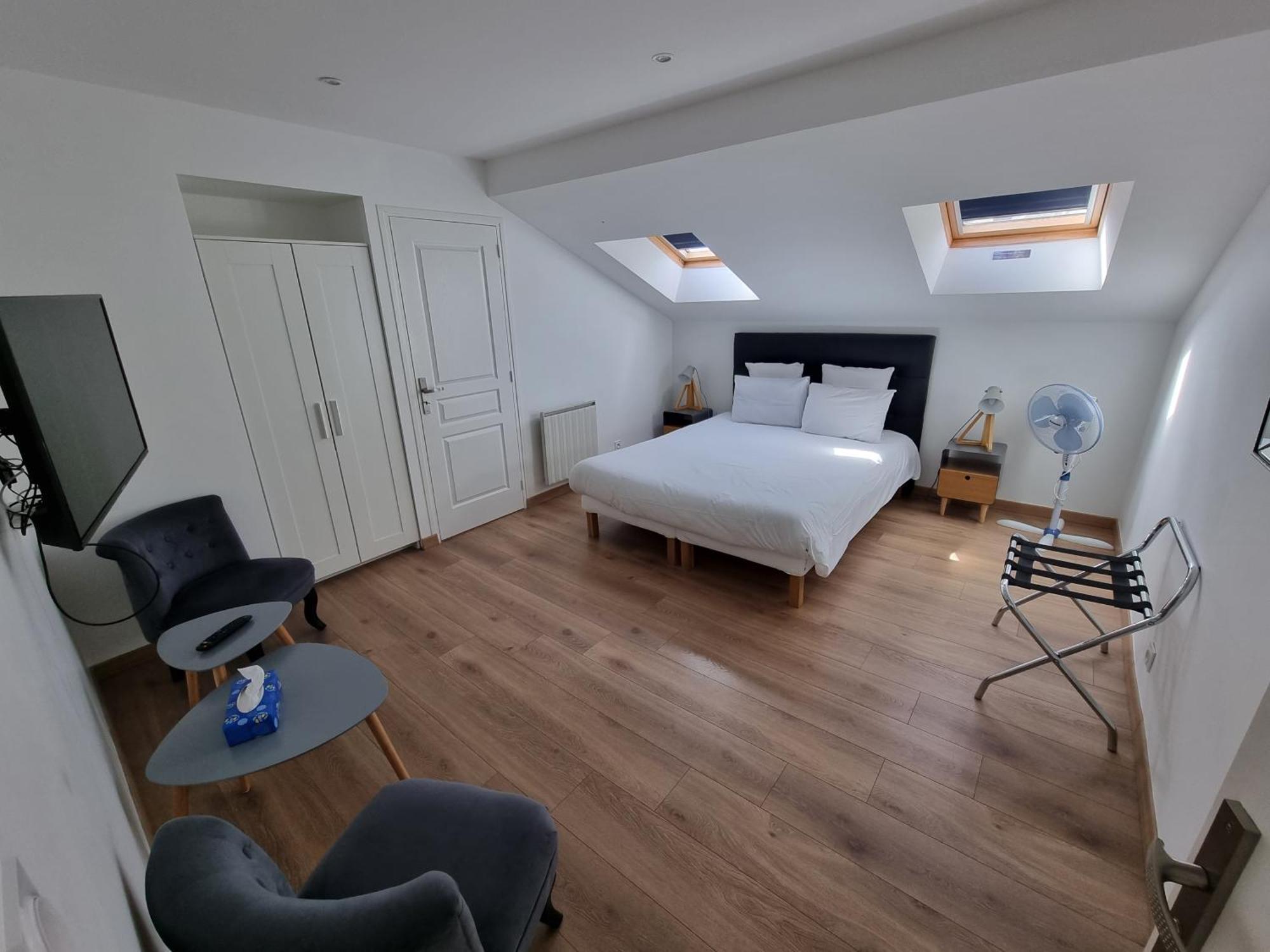 Le Castel Guesthouse Bayeux Zewnętrze zdjęcie