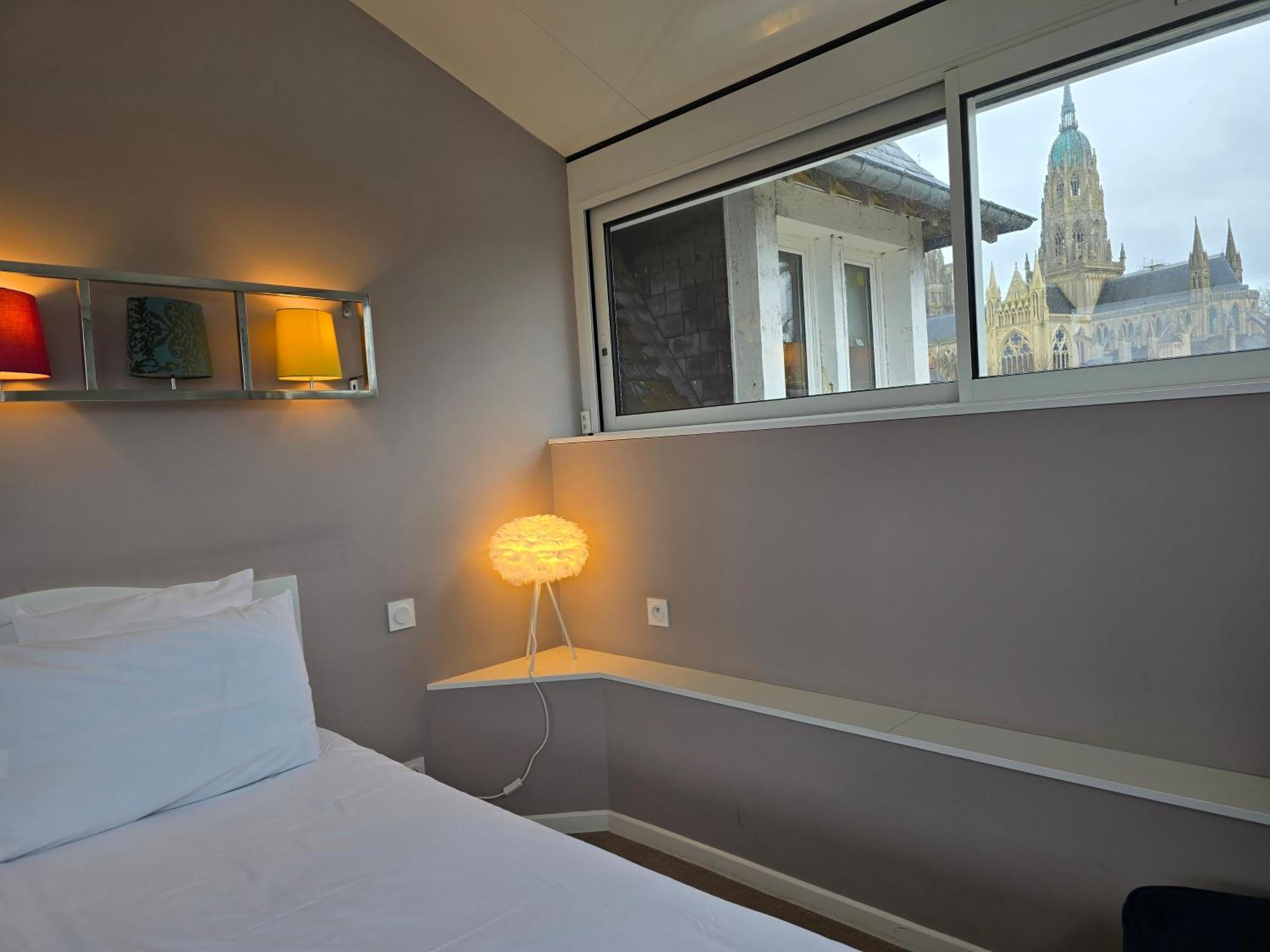 Le Castel Guesthouse Bayeux Zewnętrze zdjęcie