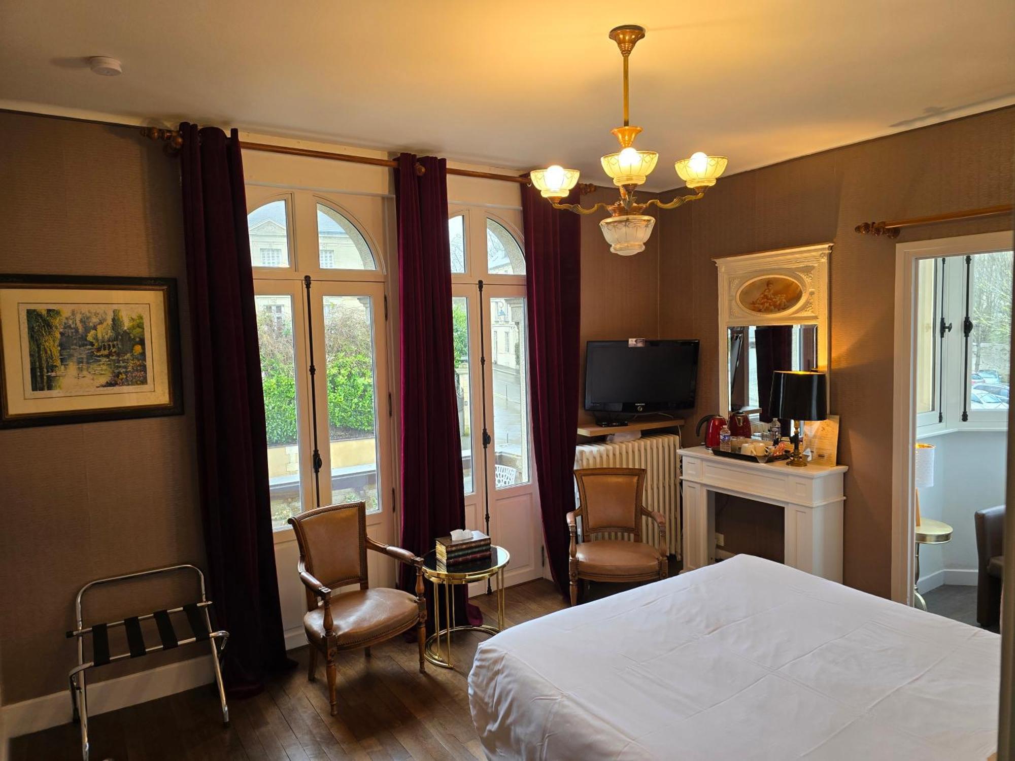 Le Castel Guesthouse Bayeux Zewnętrze zdjęcie